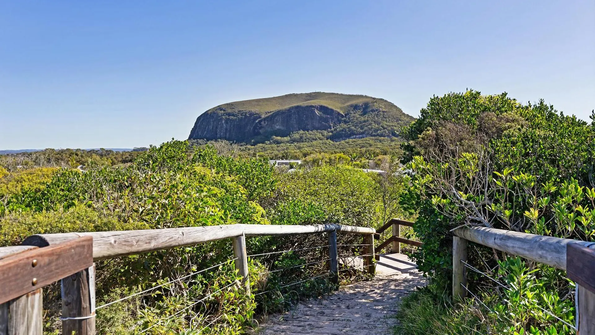 펜션 The Art House At Beachside Yaroomba