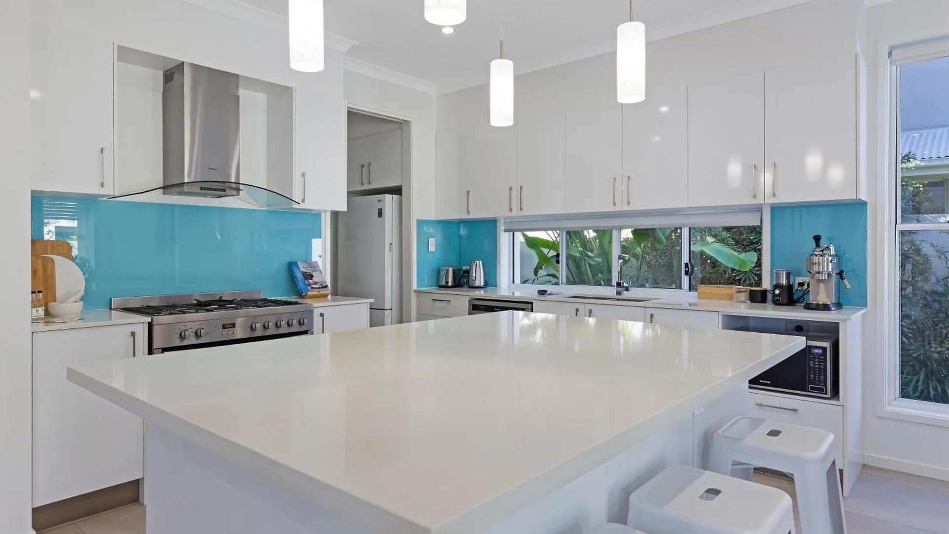 The Art House At Beachside Yaroomba Holiday home