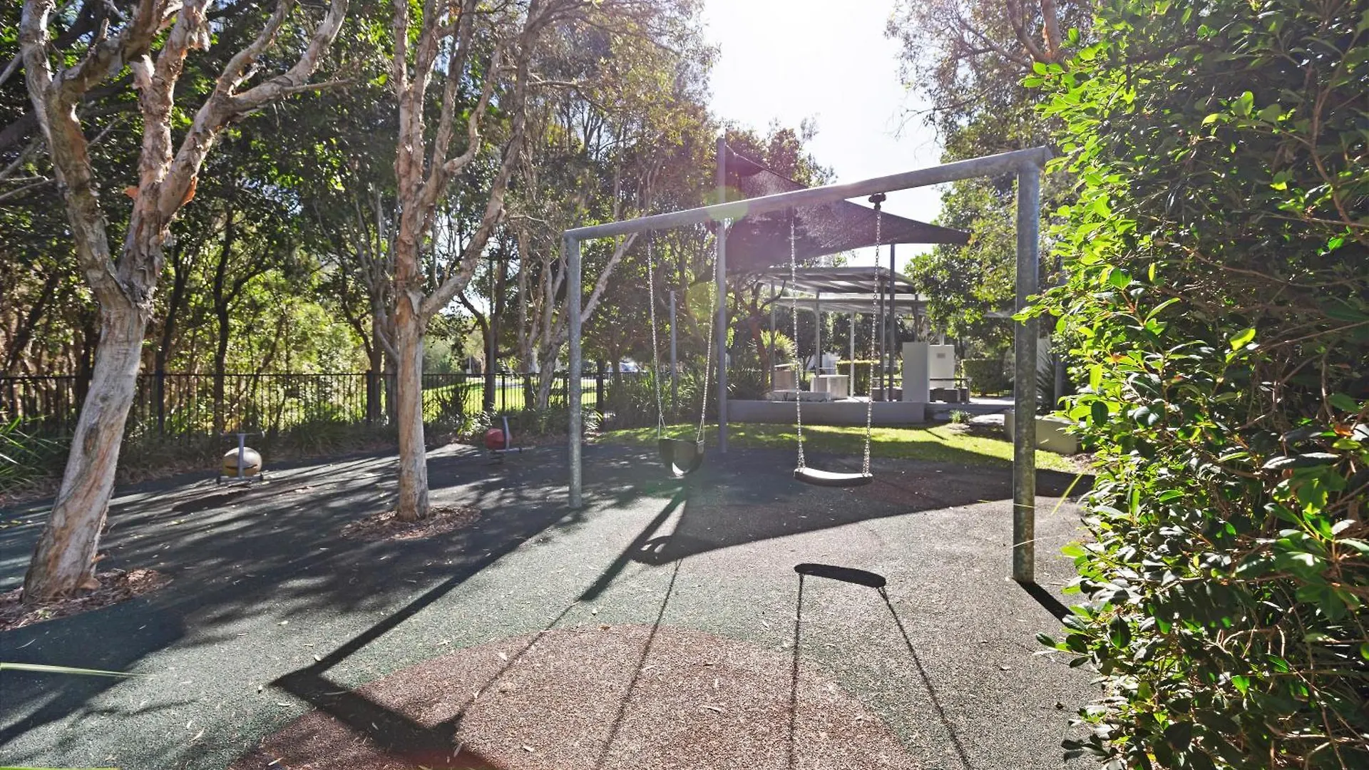 The Art House At Beachside Yaroomba